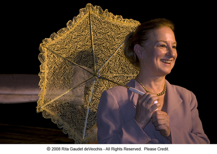 carol-raviola-with-parasol